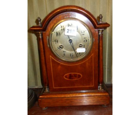 Edwardian inlaid mahogany 8-day mantle clock, arch-topped & turned pillars with brass finials