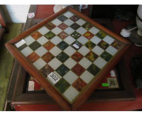 A chess board, box and chessboard