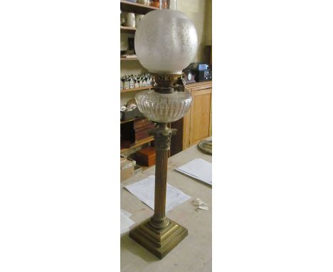 An oil lamp 2 crackes top pillar