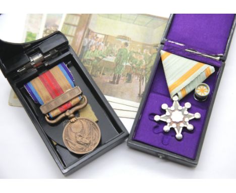 Russia Order of the Red Star and Bravery type medals, both unmarked. P&amp;P Group 1 (£14+VAT for the first lot and £1+VAT fo