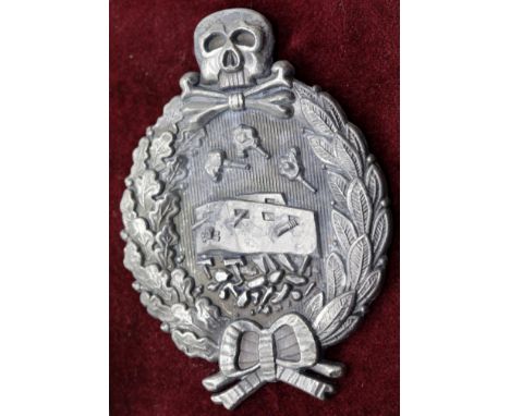 German WWI style Imperial Tank badge, in fitted box. P&amp;P Group 1 (£14+VAT for the first lot and £1+VAT for subsequent lot