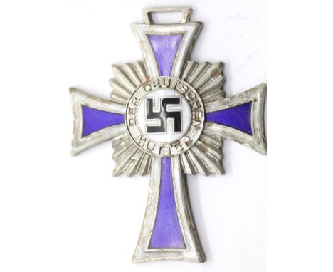 German WWII Mother's Cross in silver. P&amp;P Group 1 (£14+VAT for the first lot and £1+VAT for subsequent lots) 