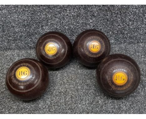 Good set of 4 vintage lawn bowls