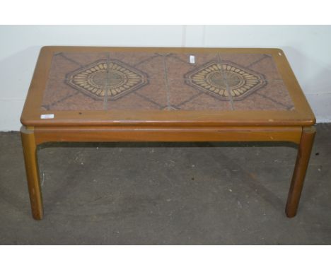 SMALL TILE TOP COFFEE TABLE, LENGTH APPROX 91CM