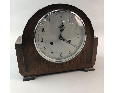 SMITHS ENFIELD OAK CASED MANTEL CLOCK, 26.5cm wide, 23 cm high, along with a set of hickory shafted and other golf clubs in b