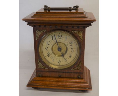 Small oak bracket clock Ht 21cm&nbsp;