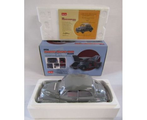 Sun Start 1956 Morris Minor 1000 saloon 1:L12 scale highly collectible limited edition model 0440/2000 model ref. 4782