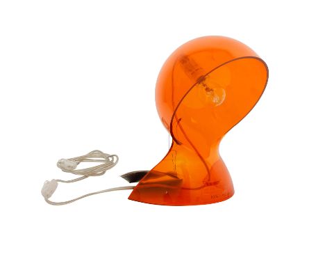 Magistretti, Vico, TISCHLAMPE „Dalù Orange“, Design des 20. Jh., Artemide,.Thermoplastischer Kunststoff in transparentem Oran