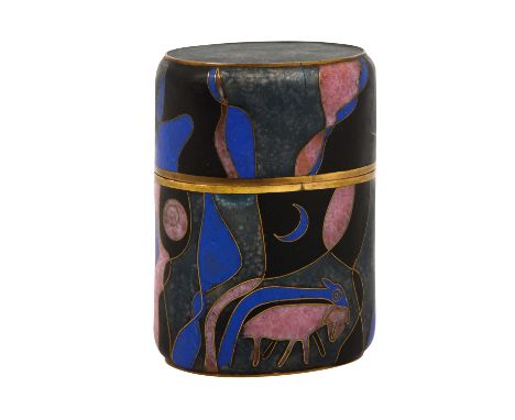 DECKELDOSE, 20.Jh., Kupferkorpus, Wandung mit Emaildekor in Cloisonnétechnik, H: 9 cm. Kl. Dellen.| LID CUP, 20th century, co