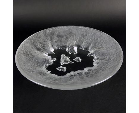 Large Vintage Hoya Snowflake Crystal Bowl by Saburo Funakoshi . Unsigned. Measures 2" H x 11-3/4" W. Domestic Shipping: $85.0