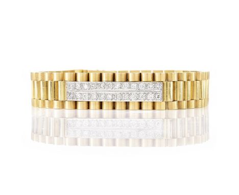 Man's Vintage Italian Pave Set Diamond and 14 Karat Yellow Gold Rolex style Bracelet. Stamped 14K Italy. Measures 8-1/2" L, 1