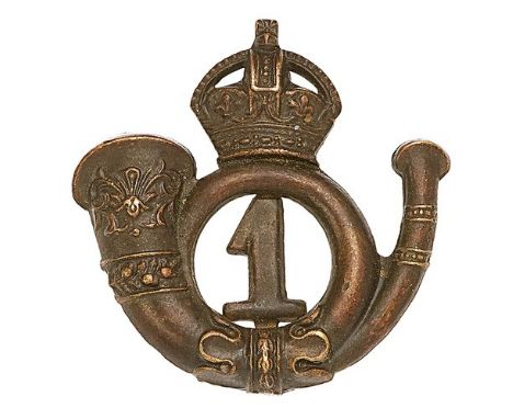Scottish. 1st Lanarkshire Rifle Volunteers Edwardian cap badge circa 1901-08.Good small die-stamped bronzed ornate crowned co