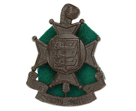 5th (Cinque Ports) Bn. Royal Sussex OSD cap badgeFine scarce post 1908 die-cast bronze Maltese cross, Roussillon plume behind