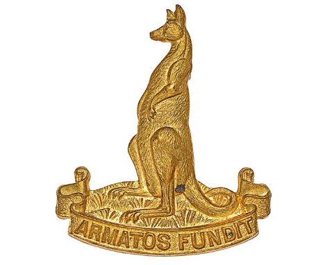 1st Canadian Armoured Carrier Regiment WW2 cap badge circa 1944-45.Good scarce die-stamped brass Kangaroo on “ARMATOS FUNDIT”