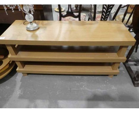 A light ash effect 3 tier unit