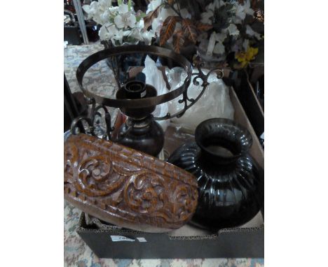 OIL LAMP STYLE SIDE LIGHT AND WOODEN BOWL