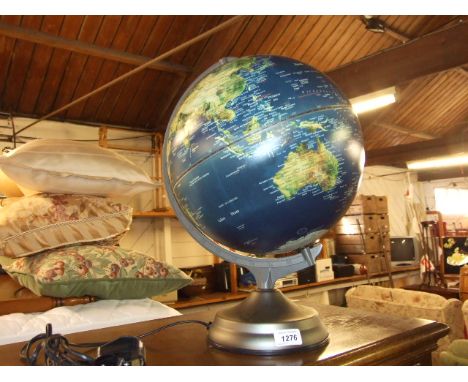 ILLUMINATED WORLD GLOBE 