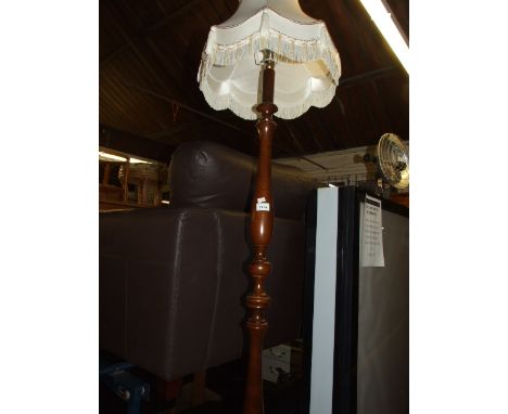 STANDARD LAMP 
