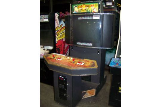 Street Fighter Third Strike Showcase Arcade Game Item Is In Used