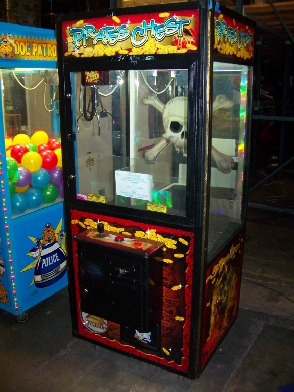 30" PIRATES CHEST PLUSH CLAW CRANE MACHINE SMART Item is in used