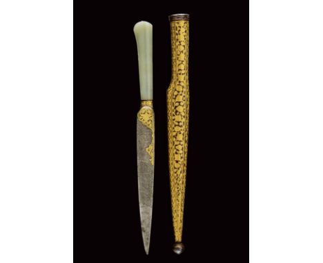 dating: Second half of the 19th Century provenance: Indopersia, Single-edged blade in damask, the base with very fine engrave