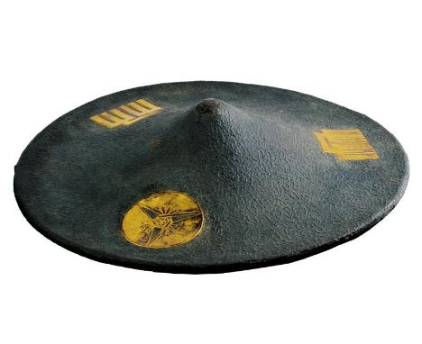 dating: Period (1603-1867) provenance: Japan, Light kanshitsu structure, flat, the surface lacquered in black craquele. Beaut