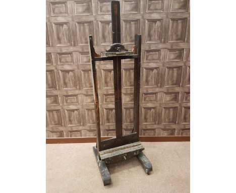 LARGE MAHOGANY EASEL,FROM THE STUDIO OF PHILIP REEVES RSA PRSW RGI RE (SCOTTISH 1931 - 2017)with various adjustable component