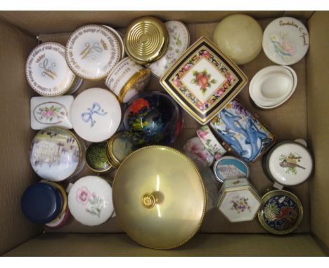 Quantity of porcelain and other trinket boxes, including Crown Derby, Royal Worcester