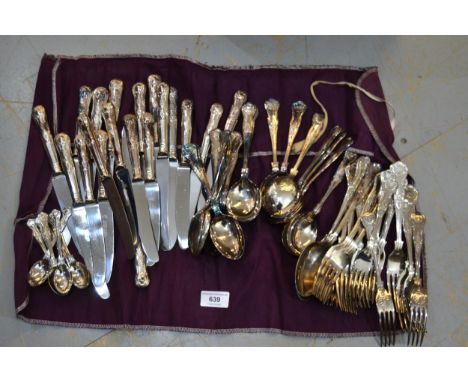 Quantity of Kings pattern silver plated flatware, together with a quantity of silver plated and Bakelite fish knives and fork