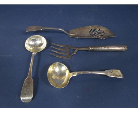 Late George III silver fish slice with floral pierced blade and fiddle pattern handle, maker Thomas Wallace and Jonathan Hayn