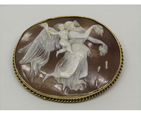 19th century oval cameo brooch depicting Aurora / Eos the goddess of Dawn accompanied by the Genius of Light, within a 9ct ro