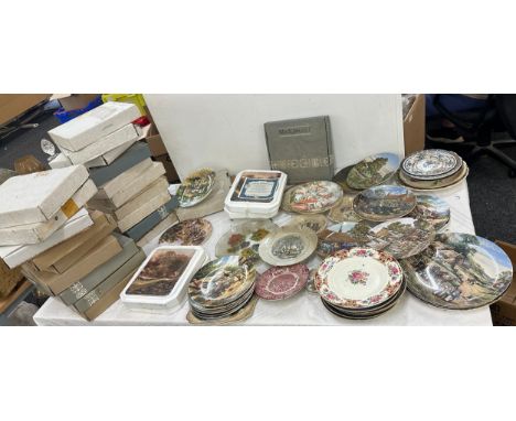 Large selection of vintage assorted collectors plates includes Wedgwood, Poole etc