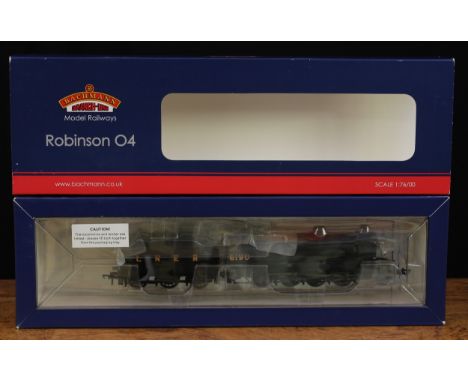Bachmann Branch-Line OO Gauge 31-003 LNER Class 04 2-8-0 'Robinson' locomotive and six wheel tender, LNER black livery, No.61