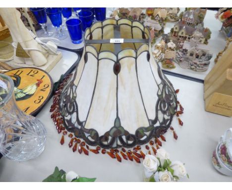 LARGE TIFFANY STYLE CEILING LIGHT SHADE WITH MARBLED,, STAINED AND LEADED GLASS PANELS AND AMBER COLOUR FESTOON DROPS 