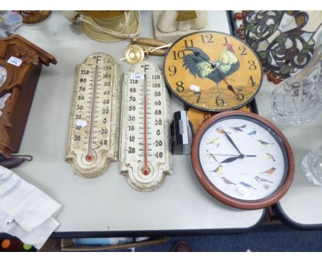 'GALLUS' WOODEN KITCHEN WALL CLOCK, DECORATED WITH COCKEREL'S, BATTERY OPERATED, QUARTZ WALL CLOCK, THE DIAL DECORATED WITH B