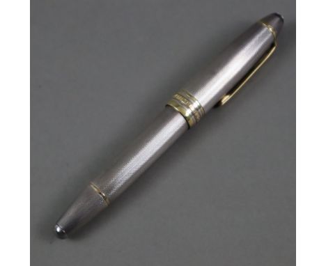 Füllfederhalter - Montblanc "Meisterstück 146", Sterling Silber (925/000), guillochiert, zum Teil vergoldet, Goldfeder bezeic