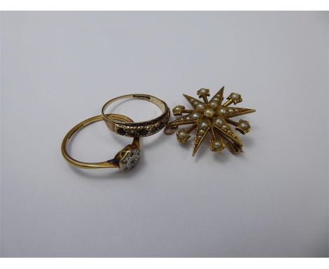 An Edwardian 15ct Yellow Gold Seed Pearl Star Brooch, approx 26 x 26 mm, approx 4.4 gms together with an 18ct and platinum ri