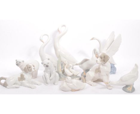 Nao - A large collection of vintage 20th century Spanish porcelain figurines in the form of animals to include polar bears, g