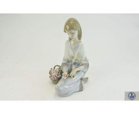 Lladro Collectors Society Members Only Figure ' Flower Song ' Ltd Edition. Issued 1988 Only, To Celebrate The Opening of The 