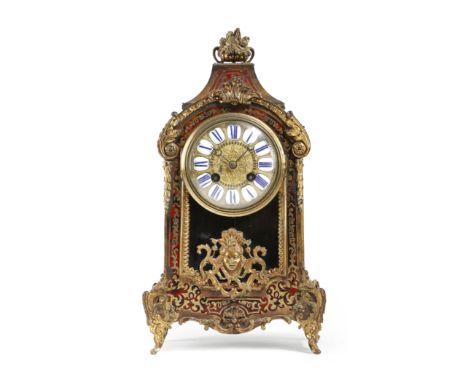 λ A FRENCH TORTOISESHELL AND BRASS BOULLE MANTEL CLOCK IN LOUIS XV STYLE LATE 19TH CENTURY the eight day brass drum movement 