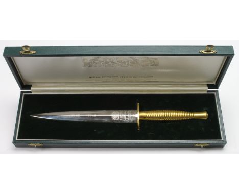 Cased Wilkinson Commemorative Dagger, cased stamped 'Commando 1940-1945'. Dagger blade engraved '1940-1945' and 'United We Co