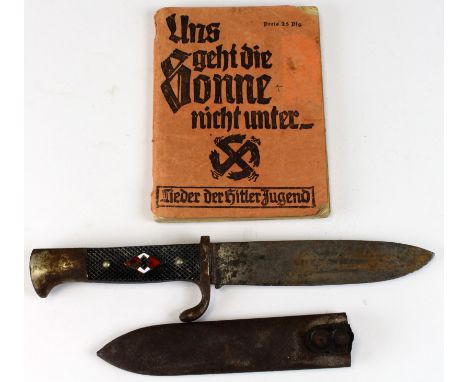 German Hitler Youth Dagger with metal scabbard. Blade maker marked 'C.D.Schaaff Solingen Ges Geschutzt'.   Poor condition  a/