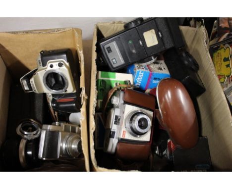 2 boxes of vintage camera equipment, flashes, lenses etc