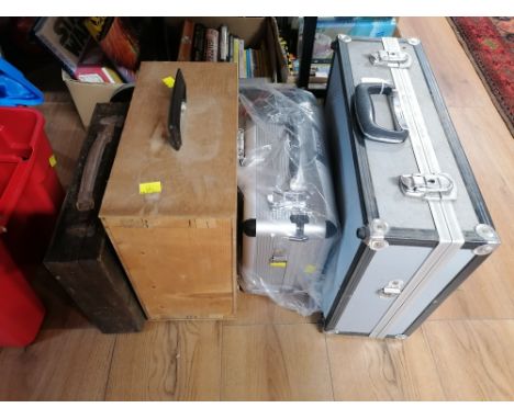 2 small Silver Flight trunks and 2 vintage wooden storage cases