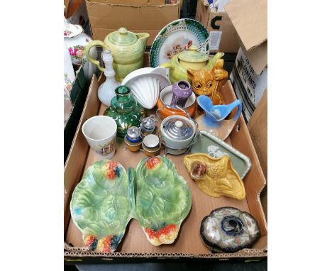 Box of mixed ceramics to include Wade teapot and coffee pot and ceramic juicer