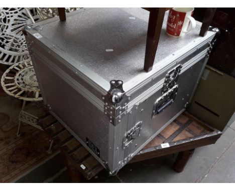 A metal Idex Caseworks trunk 