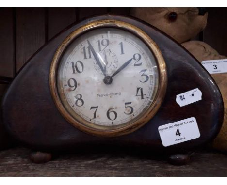 A Novo Gong mantel clock 