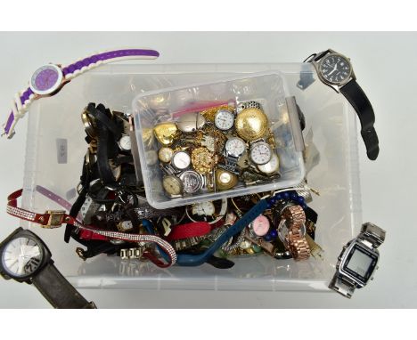 A PLASTIC BOX OF ASSORTED LADY'S AND GENT'S FASHION WRISTWATCHES, mostly quartz movements, names to include 'Slazenger, Const