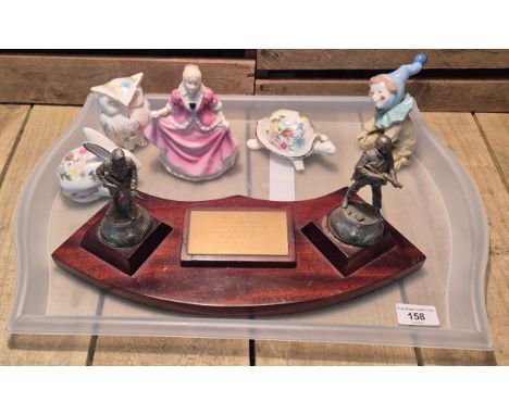 Tray of collectable odds; Nao Jester child figure, Leonardo lady figure, Aynsley animal shaped trinket dishes and Military Co