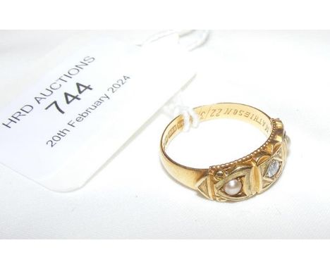 A 15ct diamond and seed pearl mounted ring - approx. size N